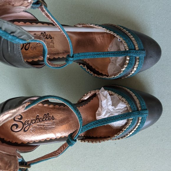 Seychelles Wayne, PA Special Edition Leather Heels - Picture 4 of 7